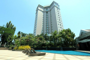 Гостиница Java Paragon Hotel & Residences  Сурабайа